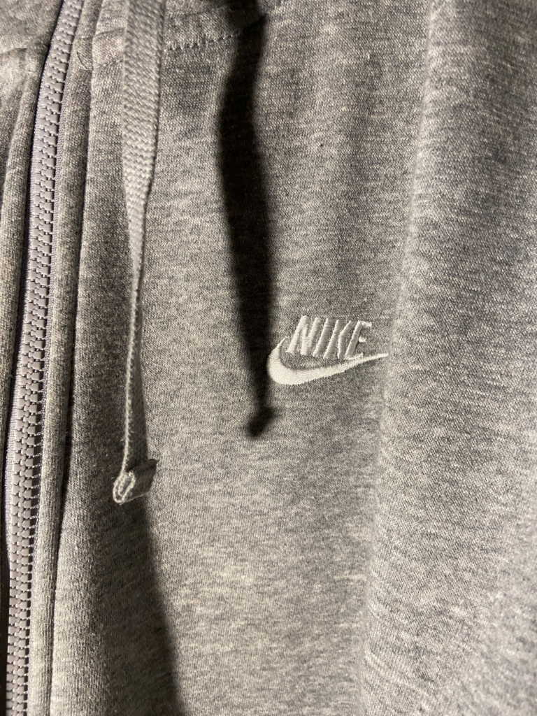 grauer Nike Sweater